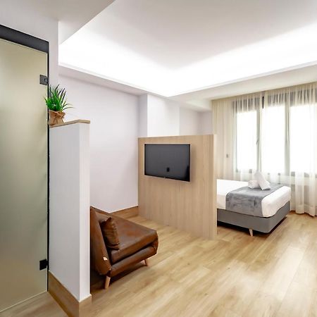 Dobohomes - Montesa 20 Apartamentos Madri Exterior foto