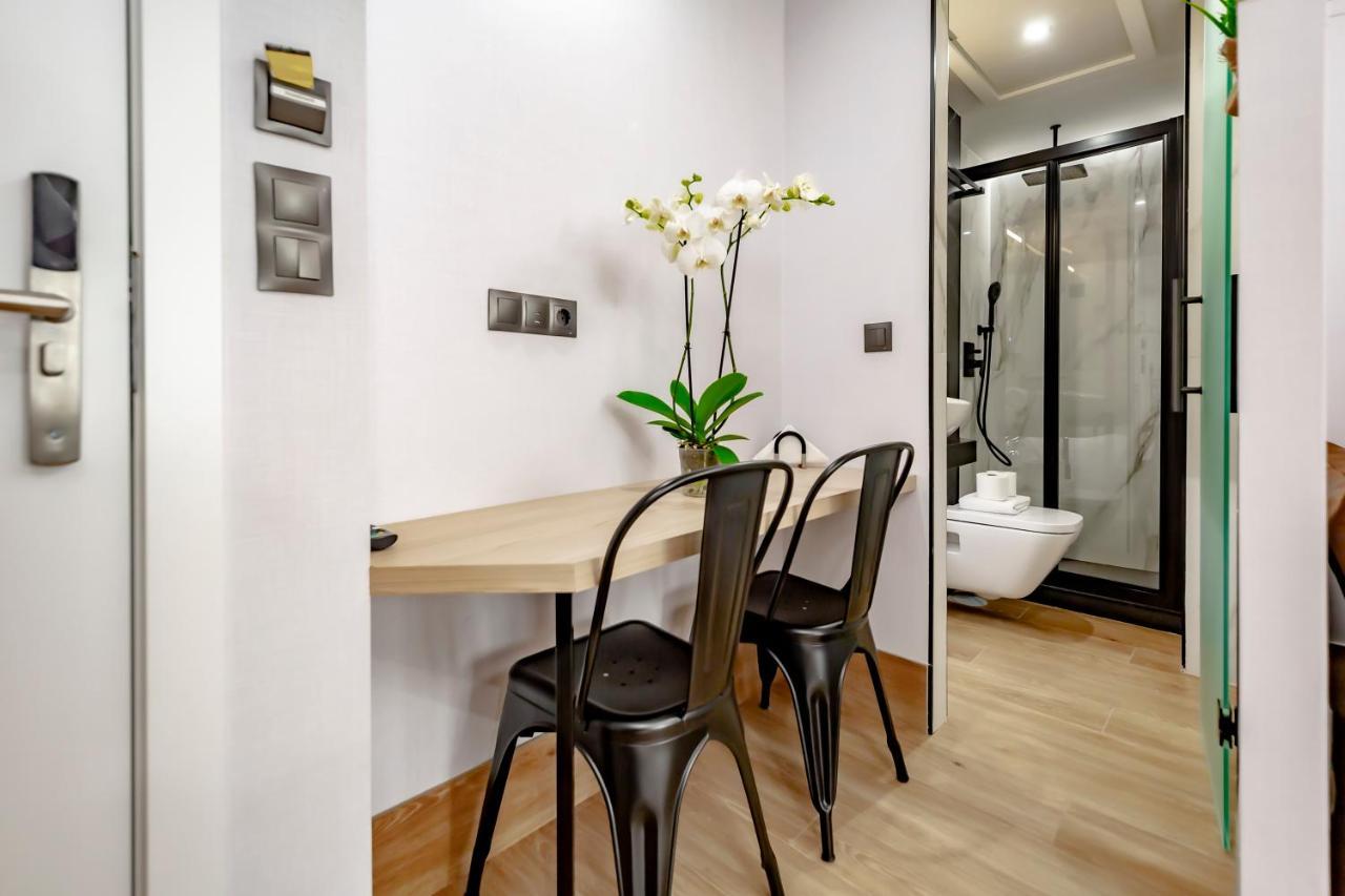 Dobohomes - Montesa 20 Apartamentos Madri Exterior foto