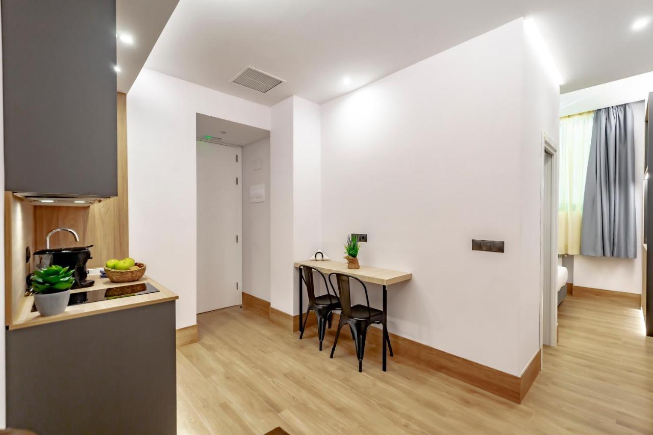 Dobohomes - Montesa 20 Apartamentos Madri Quarto foto