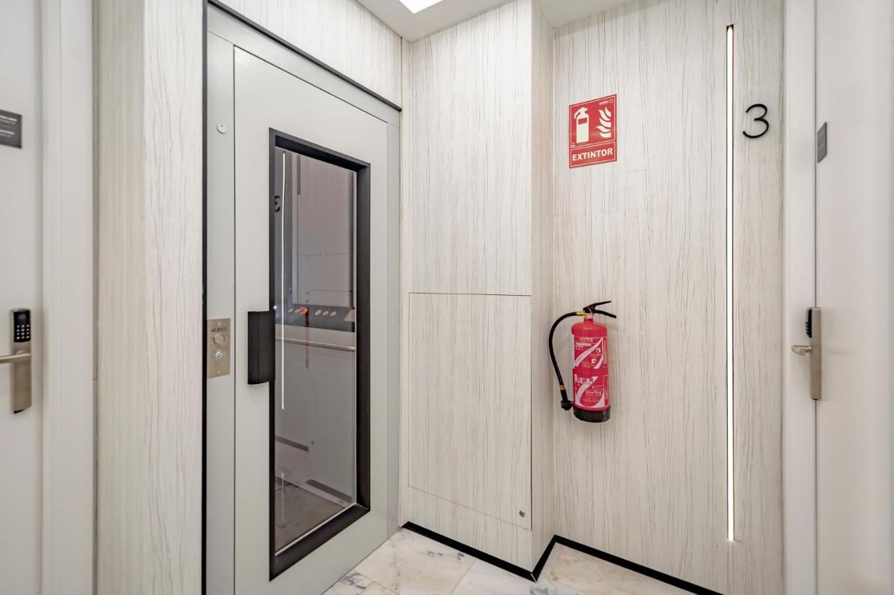 Dobohomes - Montesa 20 Apartamentos Madri Exterior foto